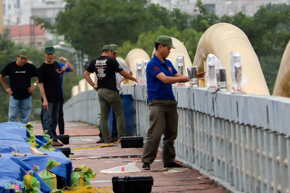 Trận địa pháo hoa chào mừng năm mới 2019