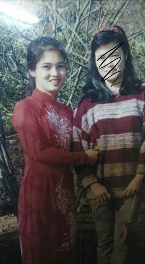 Bức ảnh thời trẻ của mẹ cô gái khiến dân mạng trầm trồ: Các hot girl bây giờ cũng phải chào thua