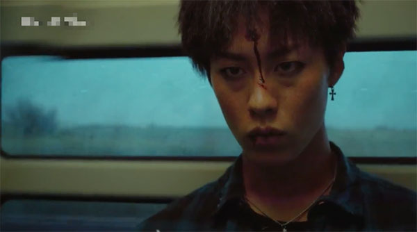 Ký ức Alhambra: Em trai Park Shin Hye trở thành tội phạm giết người giống y như Hyun Bin