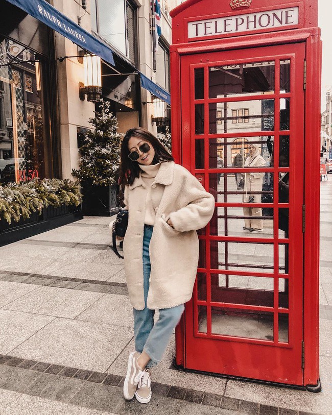 Bằng những items sẵn trong tủ, bạn có thể lên đồ chơi Tết Dương lịch tuyệt đẹp và chuẩn mốt với 12 công thức sau