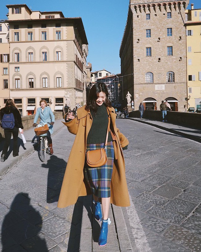 Bằng những items sẵn trong tủ, bạn có thể lên đồ chơi Tết Dương lịch tuyệt đẹp và chuẩn mốt với 12 công thức sau