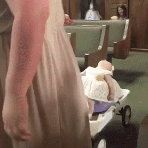 Cười sái cả hàm với 10 màn phá bĩnh đám cưới của những thiên thần phù dâu, phù rể nhí