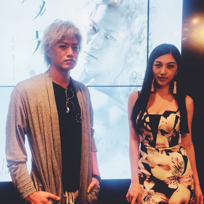 Nữ hoàng phim người lớn Nhật: Bị trầm cảm, phải thay tên đổi họ, cưới chồng đáng tuổi bố