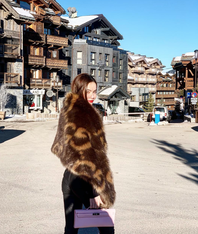 Street style sao Việt cuối năm: Hà Hồ không đi tất dù trời lạnh, Kỳ Duyên và Minh Triệu cùng diện đồ màu nóng