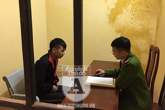 Trốn truy nã, gã trai trẻ ba lần phạm tội và bị bắt khi đang ung dung đi săn hàng