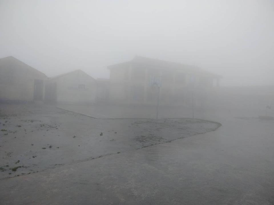 Cận cảnh: Người vùng cao Sơn La co ro trong giá rét khủng khiếp