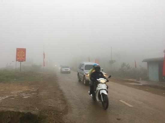 Cận cảnh: Người vùng cao Sơn La co ro trong giá rét khủng khiếp