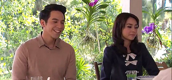 Biết chồng cặp bồ, Tết dương vợ tạo hẳn điều kiện cho nhân tình thể hiện và ngồi rung đùi chờ kịch hay