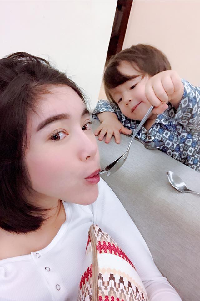 Không phải khi khoe thân, đây mới là khoảnh khắc Elly Trần khiến nhiều người ngưỡng mộ