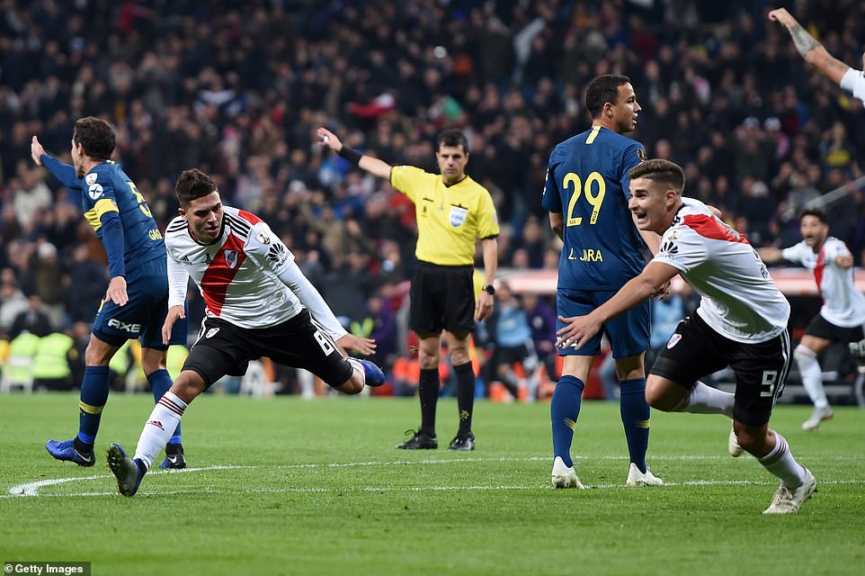 Chùm ảnh: Muôn màu cảm xúc ở trận chung kết lượt về Copa Libertadores