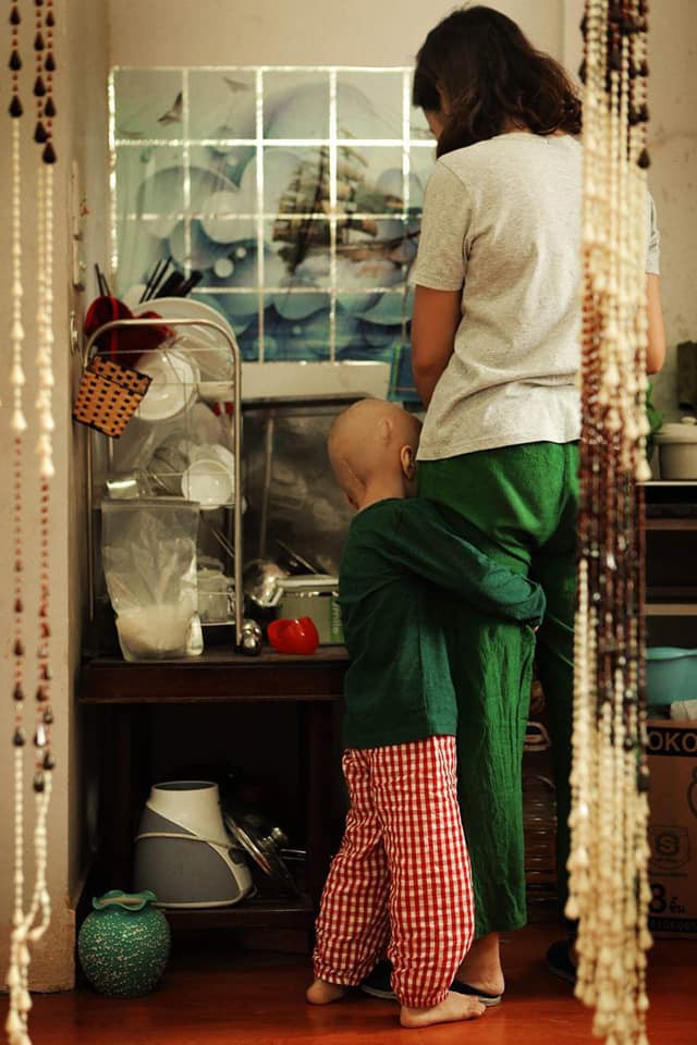 Mẹ bé Tom: Được sống là một đặc ân nên sẽ không phí phạm