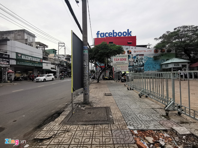 Bảng hiệu Facebook xuất hiện ở TP.HCM