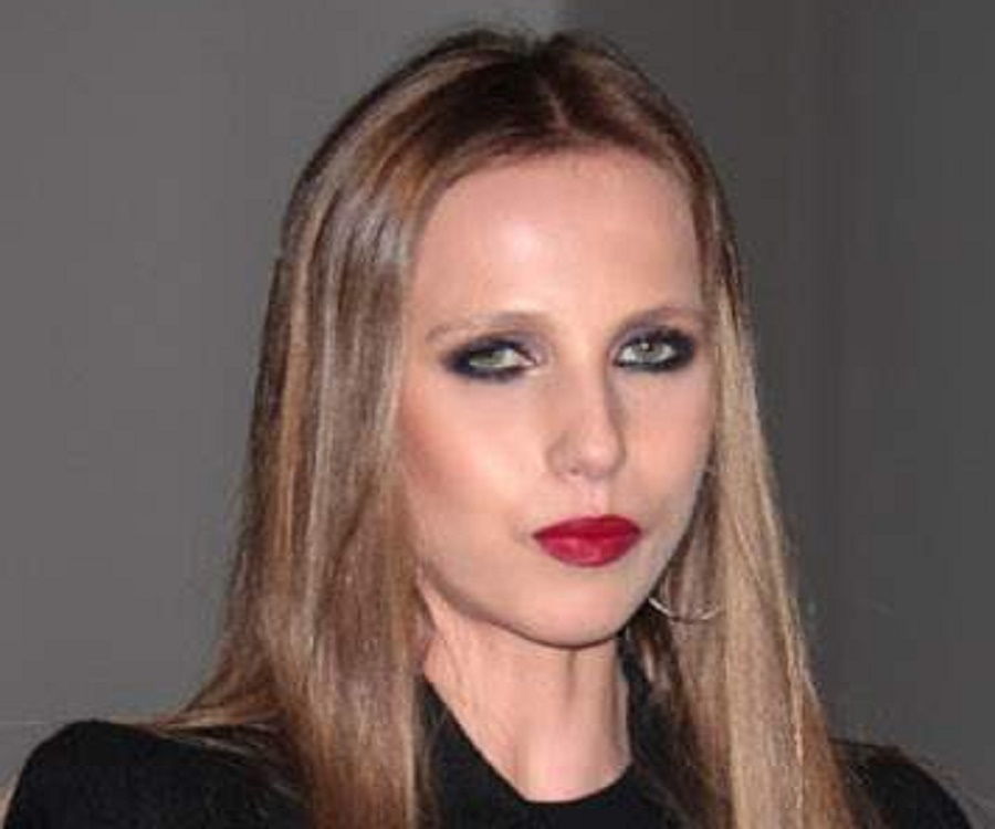 Cô gái có 800 triệu USD và cuộc đời khốn khổ kể từ khi giàu có