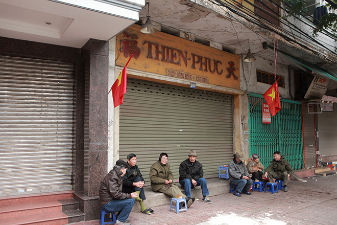 Phố phường Hà Nội vắng lặng, đẹp lạ trong cái rét đầu năm