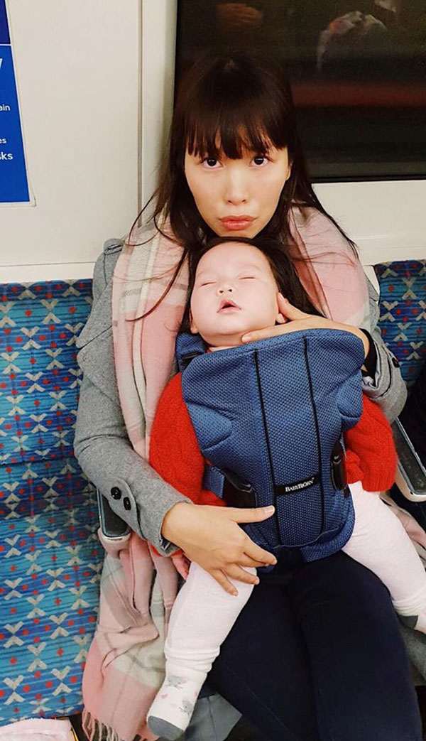 Sao Việt hạnh phúc đón năm mới 2019 bên gia đình, bạn bè