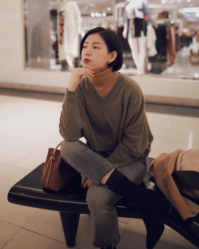 Áo cổ lọ thực sự có quyền năng giúp các nàng đạt 10 điểm thanh lịch, nhất là khi áp dụng 5 công thức sau Áo cổ lọ thực sự có quyền năng giúp các nàng đạt 10 điểm thanh lịch, nhất là khi áp dụng 5 công thức sau