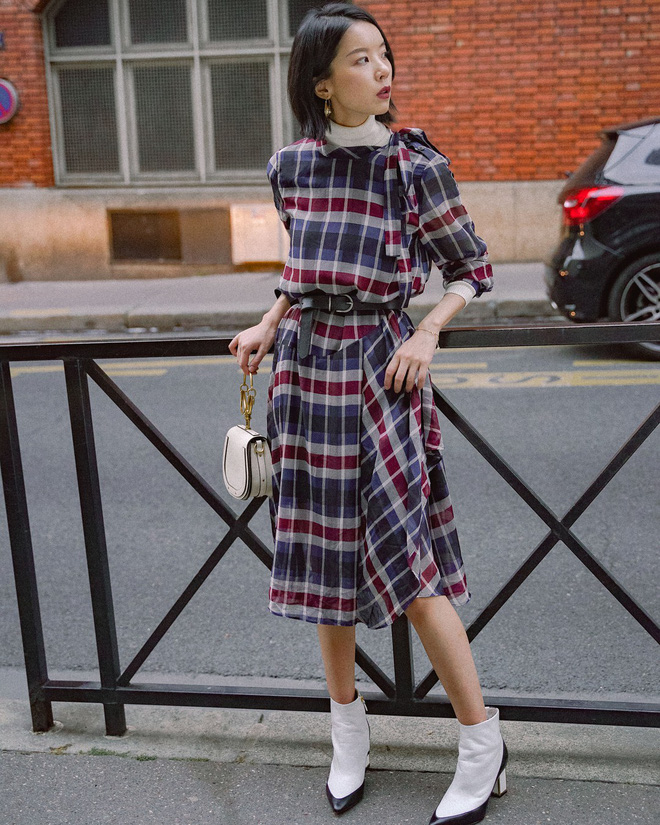 Áo cổ lọ thực sự có quyền năng giúp các nàng đạt 10 điểm thanh lịch, nhất là khi áp dụng 5 công thức sau Áo cổ lọ thực sự có quyền năng giúp các nàng đạt 10 điểm thanh lịch, nhất là khi áp dụng 5 công thức sau