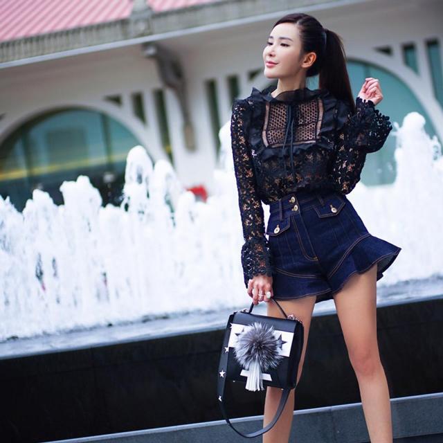 Chia tay chồng đại gia, nữ tiếp viên gợi cảm sống như bà hoàng nhờ trợ cấp 7 tỷ/tháng Chia tay chồng đại gia, nữ tiếp viên gợi cảm sống như bà hoàng nhờ trợ cấp 7 tỷ/tháng