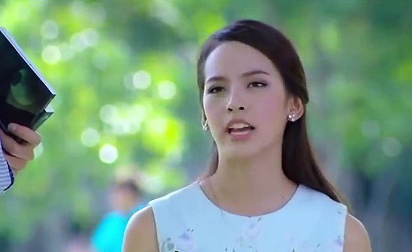 Tréo ngoe vợ chồng quyết định ly hôn vì… mấy hạt cơm rơi trên sàn nhà