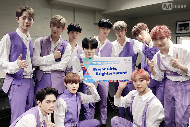 Nhìn lại các xu hướng thời trang từng khuấy động Kpop trong năm 2018