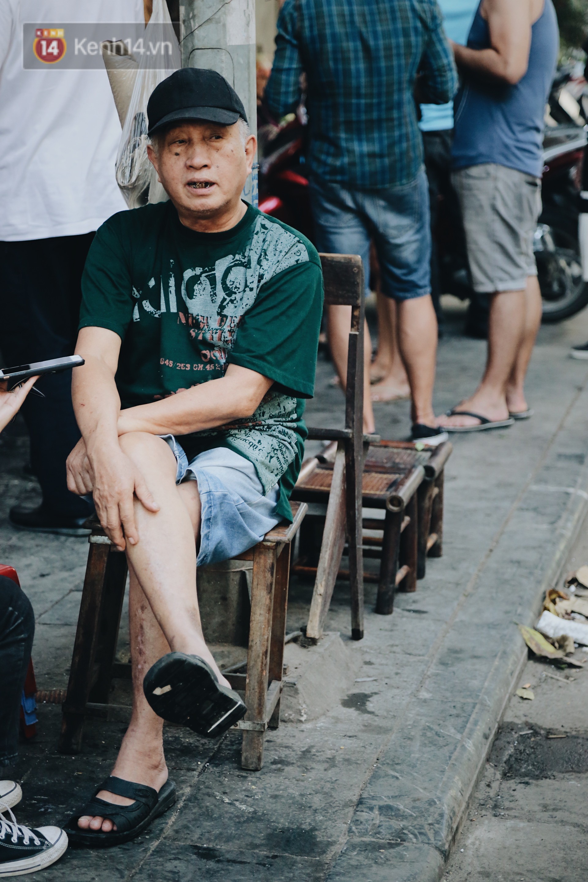 Câu chuyện về vết sẹo dài trên cơ thể người kéo chuông cuối cùng ở Nhà thờ lớn Hà Nội