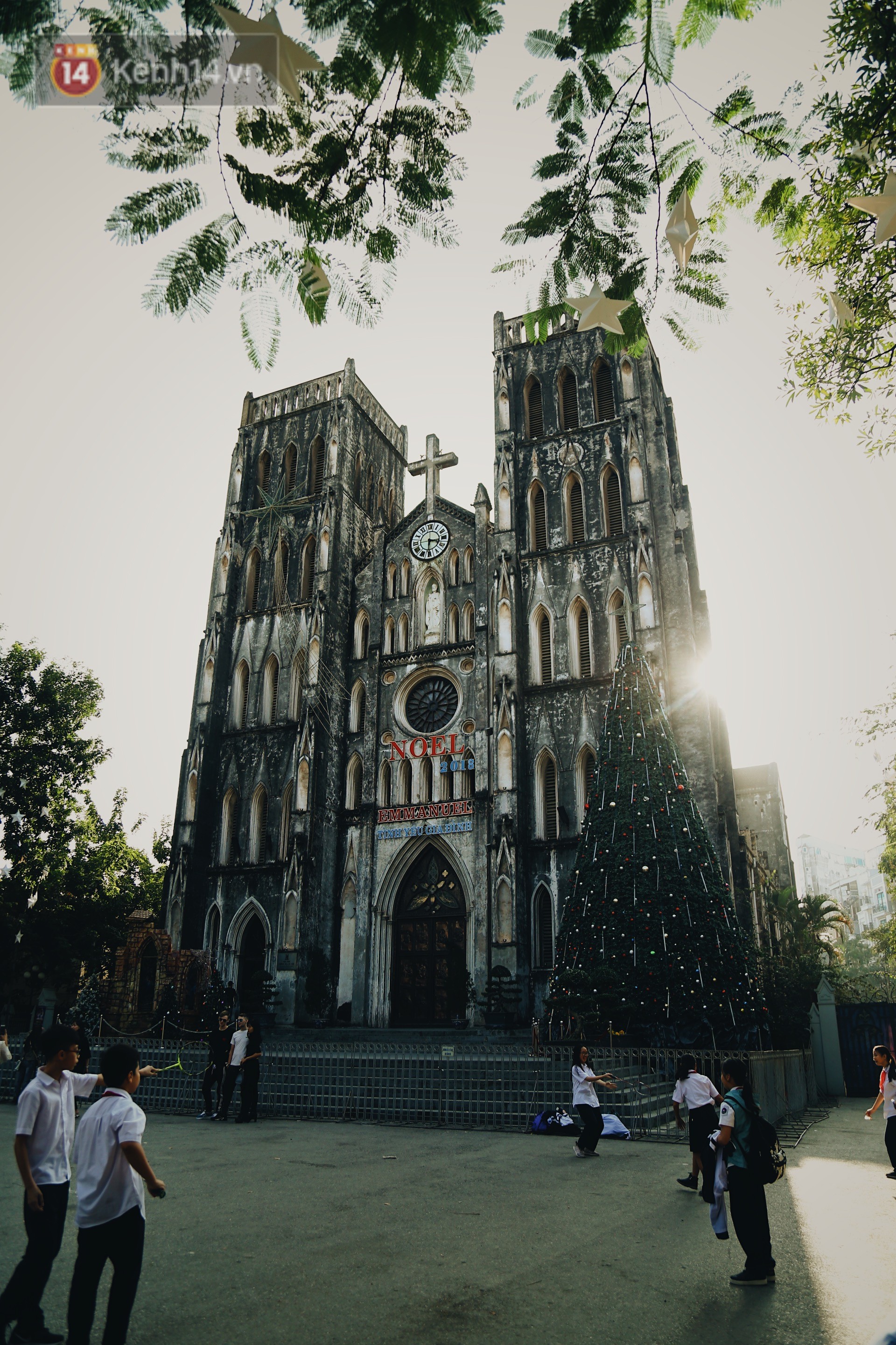 Câu chuyện về vết sẹo dài trên cơ thể người kéo chuông cuối cùng ở Nhà thờ lớn Hà Nội