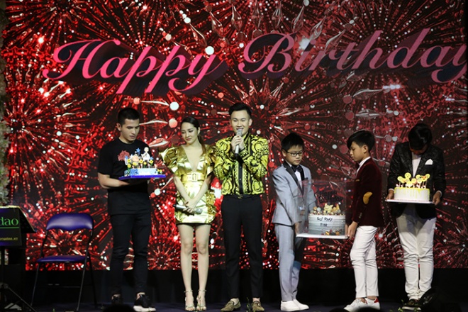 Mr. Đàm lại ‘chơi lớn’, tổ chức tiệc sinh nhật cho Dương Triệu Vũ cực hoành tráng ngày đầu năm