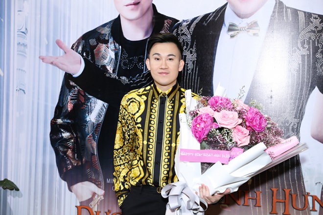 Mr. Đàm lại ‘chơi lớn’, tổ chức tiệc sinh nhật cho Dương Triệu Vũ cực hoành tráng ngày đầu năm