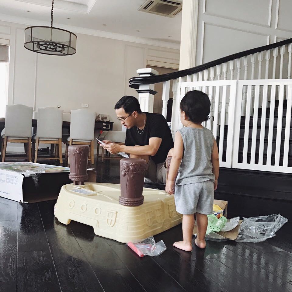 Chỉ với một hành động nhỏ dành cho con, Tăng Thanh Hà cũng đốn tim cư dân mạng