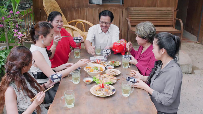 Gạo nếp gạo tẻ tập 104: Cưỡng hôn Kiệt bất thành, Hân thừa nhận với Phúc rằng mình là kẻ thua cuộc cao thượng