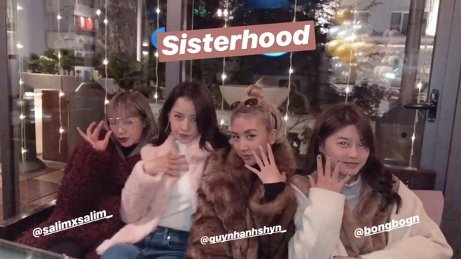 Đi chơi thôi mà cũng đẹp như chụp bìa tạp chí, Chi Pu - Salim - Quỳnh Anh Shyn không hổ danh là vũ trụ hot girl Việt Đi chơi thôi mà cũng đẹp như chụp bìa tạp chí, Chi Pu - Salim - Quỳnh Anh Shyn không hổ danh là vũ trụ hot girl Việt