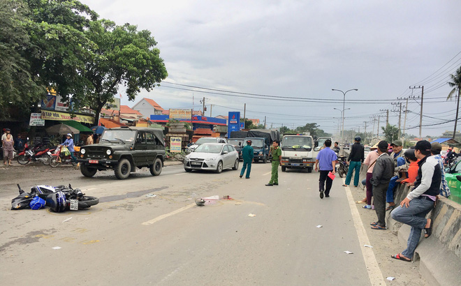 Nam sinh bị xe ben cán chết trên đường tới trường