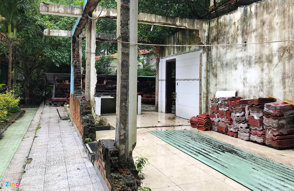 Video - Ảnh: Tháo dỡ biệt phủ 100 tỷ của đại gia vàng xây trái phép ở Đà Nẵng