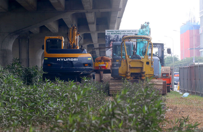 Video - Ảnh: Hà Nội xén 8 km dải phân cách vành đai 3 để chống ùn tắc