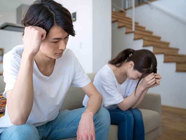 Đứng giữa chồng và người bố tù tội, tôi đã đưa ra quyết định để mình thanh thản lương tâm còn chồng thì sốc nặng