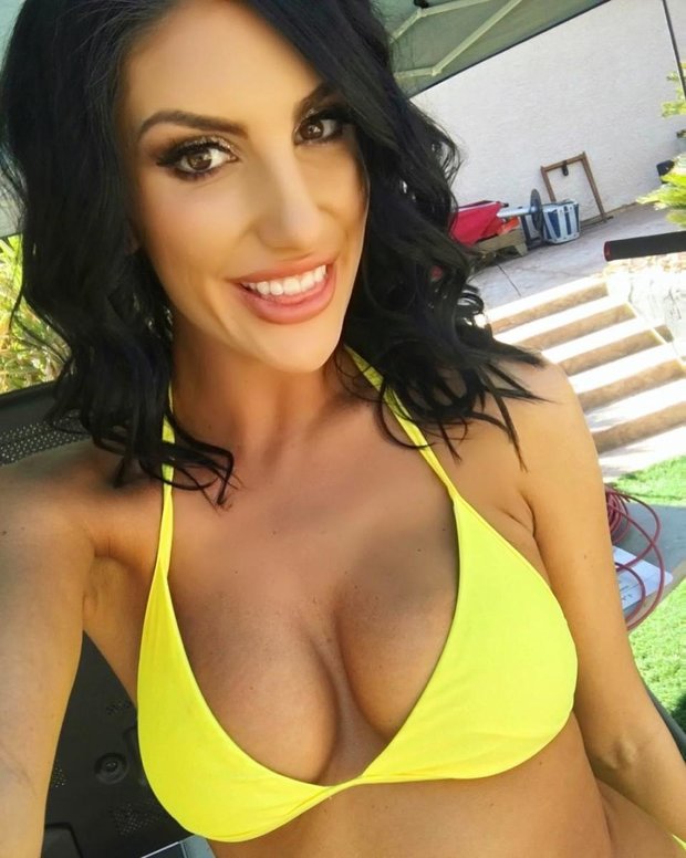 Bất ngờ lý do ngôi sao phim cấp ba trẻ đẹp tự sát