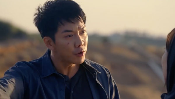 Suzy bắn súng cực ngầu, thực hiện những cảnh quay đầy mạo hiểm trong phim mới