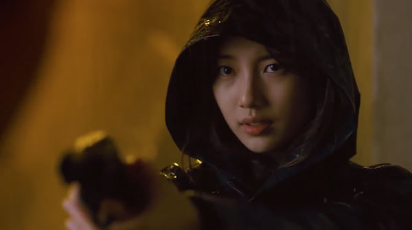 Suzy bắn súng cực ngầu, thực hiện những cảnh quay đầy mạo hiểm trong phim mới