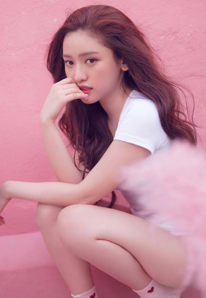 Hot girl Thuý Vy tổng kết về tiền bạc năm 2018: Chúc cho bản thân mặt ngày càng dày thêm