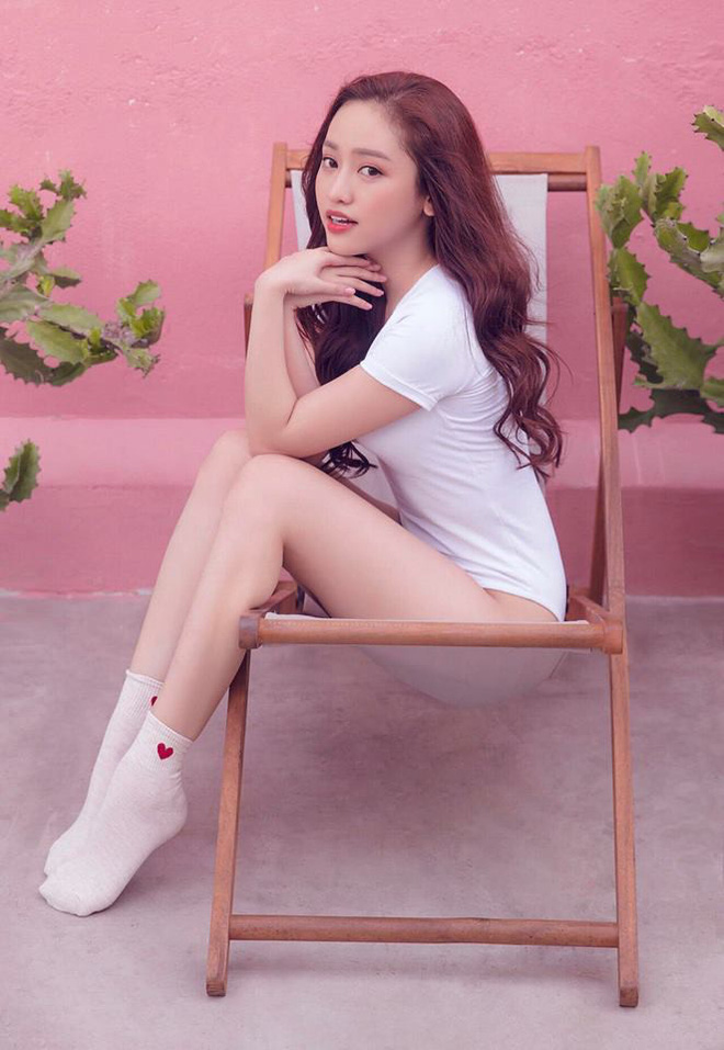 Hot girl Thuý Vy tổng kết về tiền bạc năm 2018: Chúc cho bản thân mặt ngày càng dày thêm