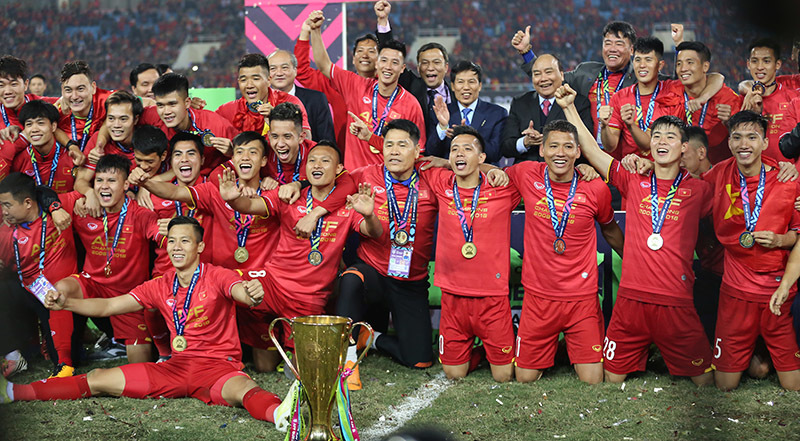 Bình luận Tuyển Việt Nam đấu Asian Cup: Cứ triết lý thầy Park mà xông pha