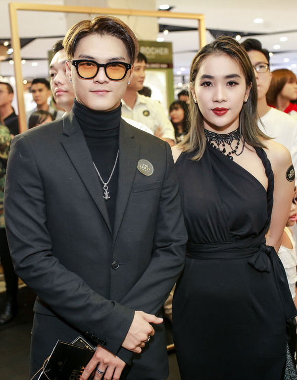 Lâm Vinh Hải đụng vợ cũ khi đi xem phim của Mỹ Tâm