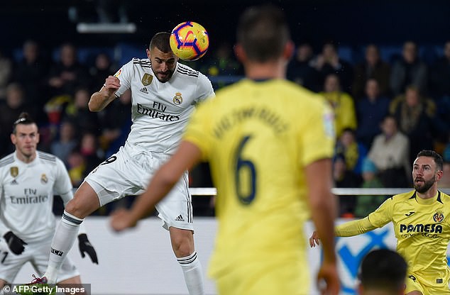 Cazorla lập cú đúp, Villarreal buộc Real Madrid chia điểm đầu năm mới