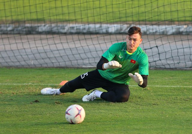 Đặng Văn Lâm phải đền bù 3 tỉ nếu phá hợp đồng với CLB Hải Phòng