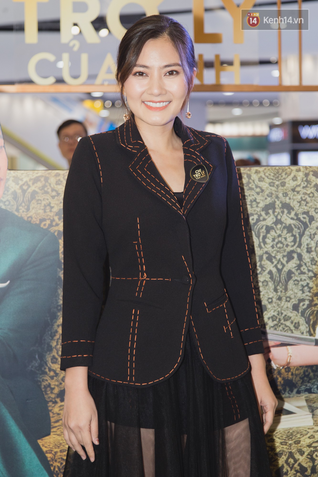 Mai Tài Phến ra rìa vì Mỹ Tâm mải mê ôm... Ngô Thanh Vân trên thảm đỏ Chị Trợ Lý Của Anh