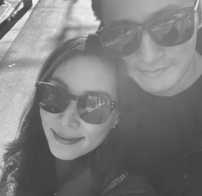 Bà xã Jang Dong Gun khoe ảnh hiếm hoi của hai vợ chồng, 46 tuổi vẫn là cặp đôi hot nhất nhì Hàn Quốc