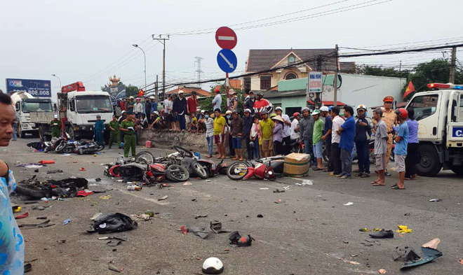 Chuyến xe định mệnh của tài xế GrabBike trước khi thiệt mạng dưới bánh container ở Long An