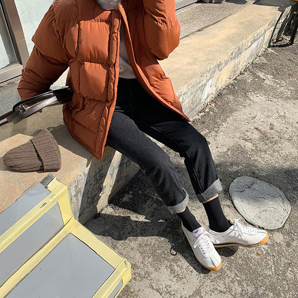 Giữ ấm vô địch lại giúp các nàng trông sành điệu và trẻ ra vài tuổi, đó chính là áo phao dáng ngắn