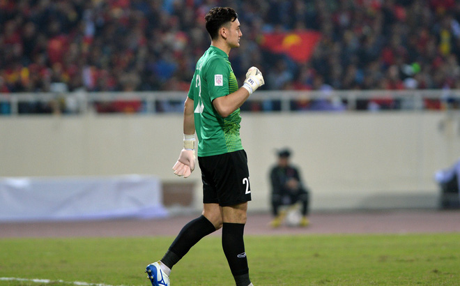 Mức giá rẻ khó tin của Đặng Văn Lâm khoét sâu vào lỗ hổng của bóng đá Việt Nam thế nào?