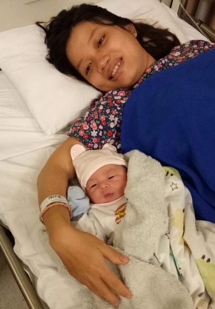 Tưởng chỉ bị tắc sữa, mẹ Bình Dương nuốt nước mắt đành cắt cụt tứ chi để được sống